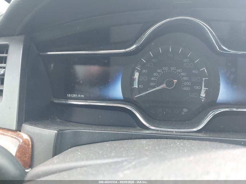 2013 Lincoln Mks VIN 1LNHL9DK7DG601599 IAAI salvage auction — SIDE, Original (Texas), sold $550 on 2026-07-29 (photo 7)