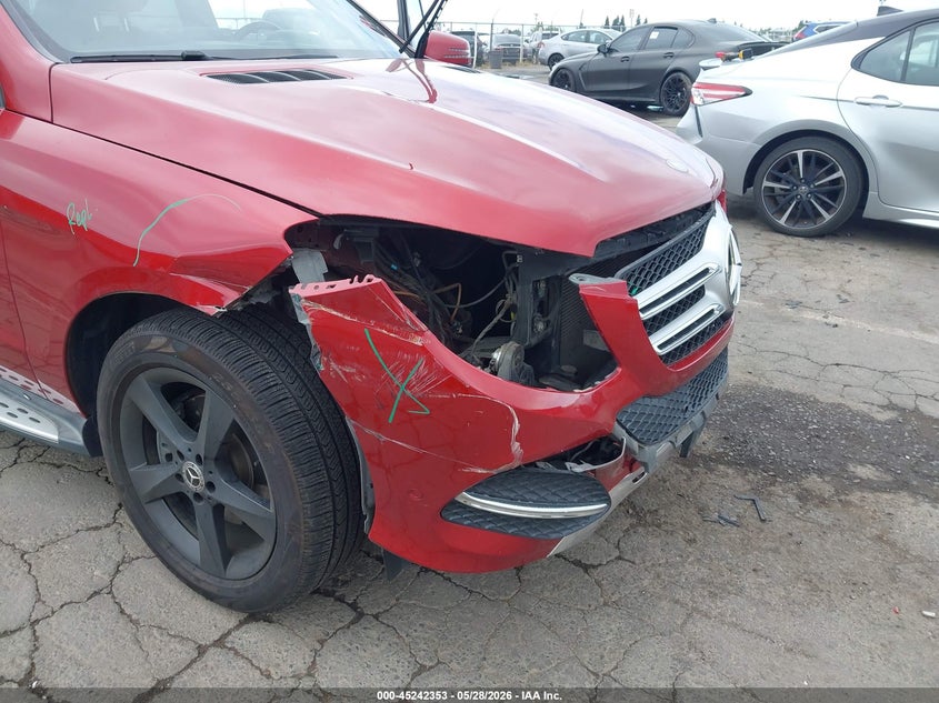 2017 Mercedes-benz VIN 4JGDA5HB0HA918883 IAAI salvage auction — FRONT END, Salvage Title, sold $7,800 on 2026-07-09 (photo 6)