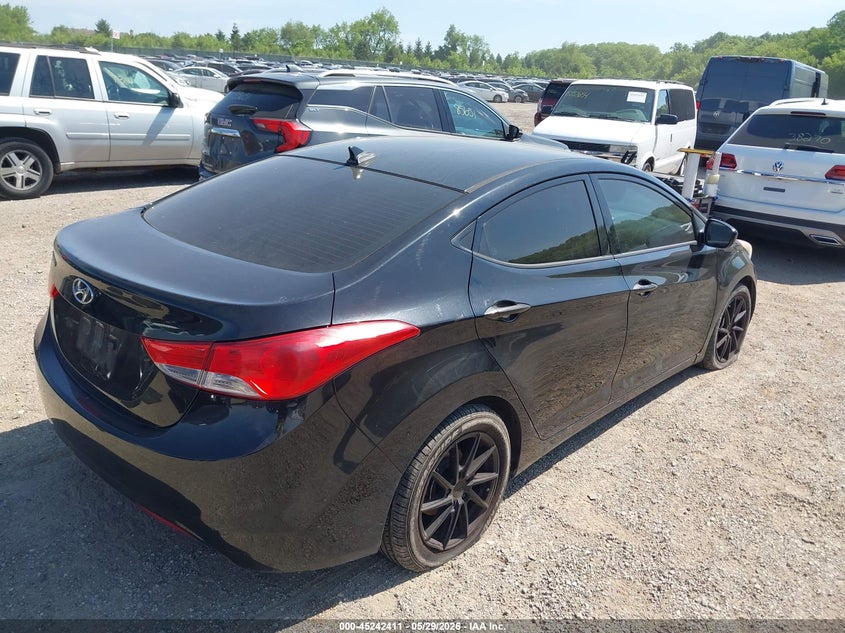 2013 Hyundai Elantra VIN 5NPDH4AE5DH342628 IAAI salvage auction — UNDERCARRIAGE, Salvage Title, sold $550 on 2026-07-29 (photo 4)