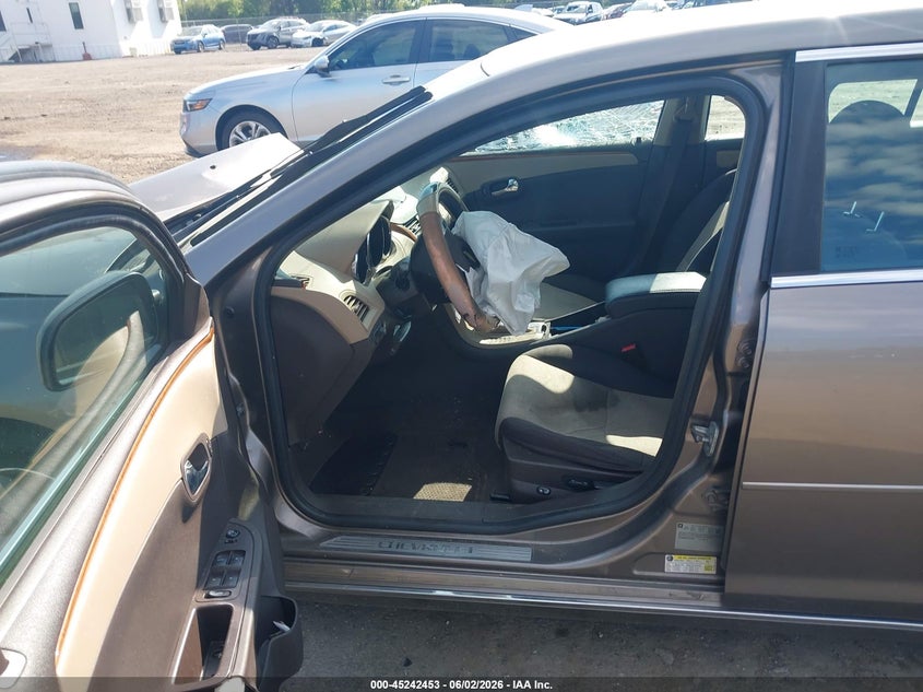 2012 Chevrolet Malibu VIN 1G1ZC5E07CF312380 IAAI salvage auction — SIDE, Salvage Title, sold $275 on 2026-07-10 (photo 5)