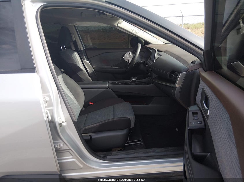 2023 Nissan Rogue VIN JN8BT3BA4PW416300 IAAI salvage auction — LEFT FRONT, Salvage Title, sold $3,300 on 2026-07-15 (photo 5)