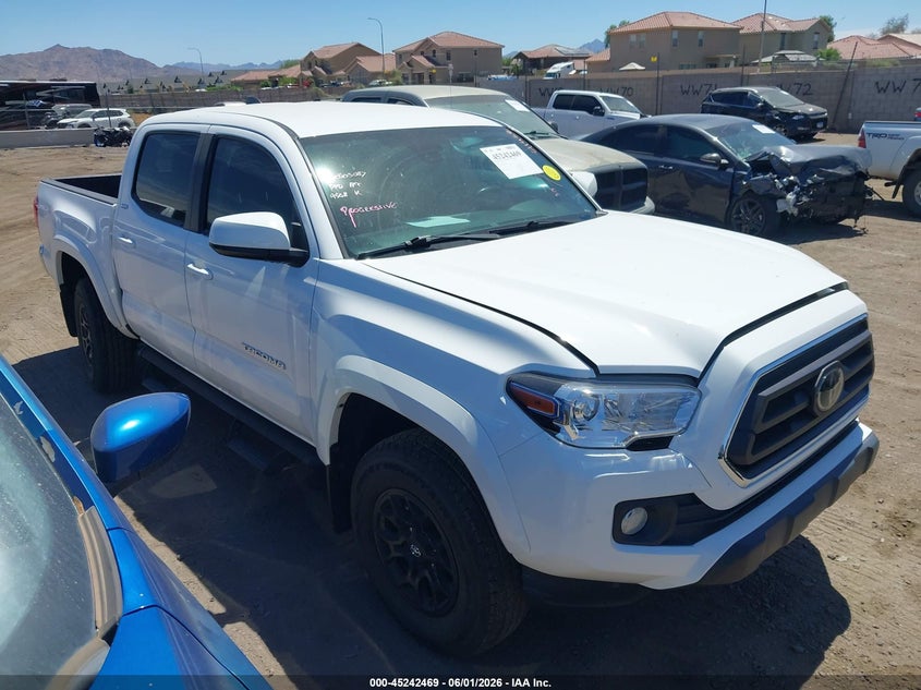 2021 Toyota Tacoma VIN 5TFAZ5CN4MX109508 IAAI salvage auction — SIDE, Salvage Title, sold $10,800 on 2026-07-21 (photo 1)