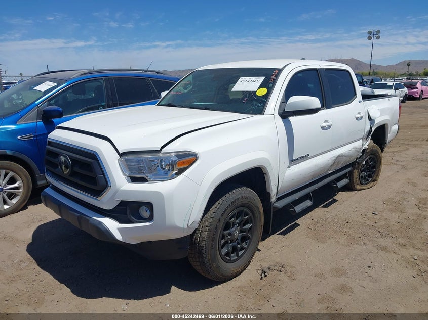 2021 Toyota Tacoma VIN 5TFAZ5CN4MX109508 IAAI salvage auction — SIDE, Salvage Title, sold $10,800 on 2026-07-21 (photo 2)
