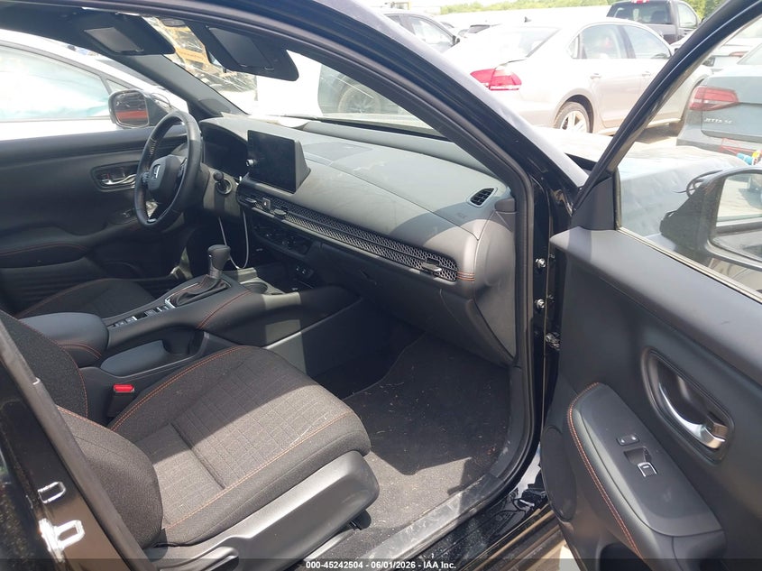 2026 Honda Hr-v VIN 3CZRZ2H58TM733028 IAAI salvage auction — HAIL, Salvage Title, sold $25 on 2026-07-31 (photo 5)