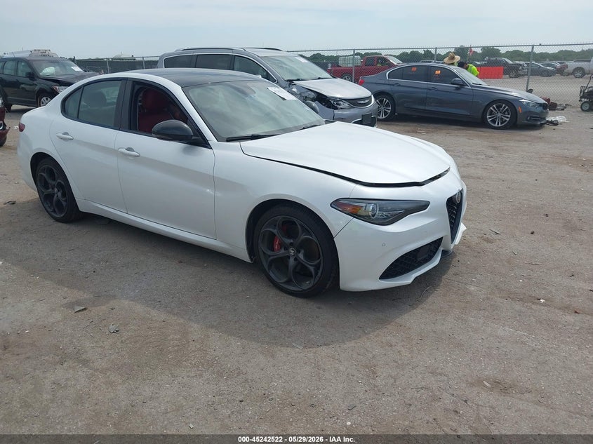 2019 Alfa romeo Giulia VIN ZARFANBN1K7601043 IAAI salvage auction — SUSPENSION, Original (Texas), sold $6,300 on 2026-07-31 (photo 1)
