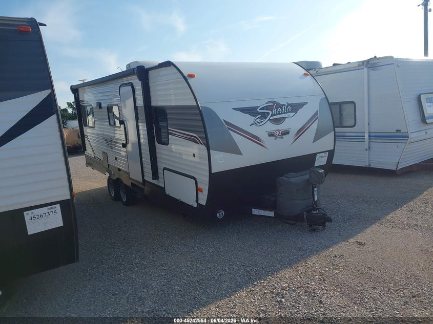 2022 Forest river Shasta VIN 5ZT2SSKB8NE018445 IAAI salvage auction — HAIL, Clear (Oklahoma), sold $5,500 on 2026-07-22 (photo 1)
