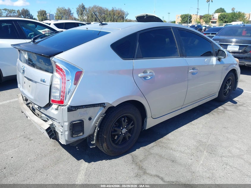 2013 Toyota Prius VIN JTDKN3DU6D5690385 IAAI salvage auction — REAR END, Salvage Title, sold $2,450 on 2026-07-16 (photo 4)