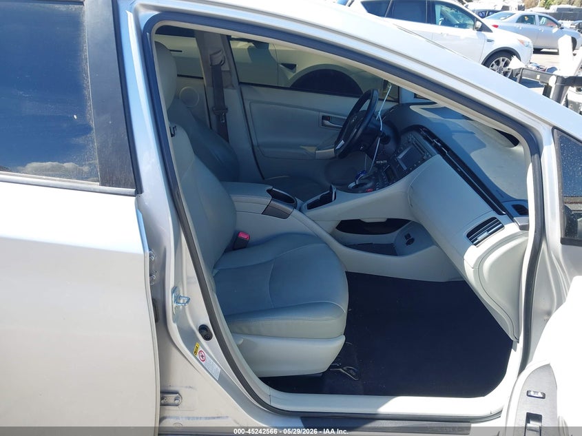 2013 Toyota Prius VIN JTDKN3DU6D5690385 IAAI salvage auction — REAR END, Salvage Title, sold $2,450 on 2026-07-16 (photo 5)
