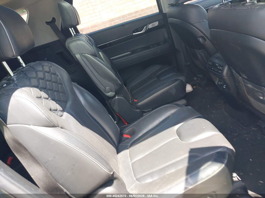 2021 Hyundai Palisade VIN KM8R54HE1MU256528 IAAI salvage auction — HAIL, Salvage Title, sold $9,100 on 2026-08-03 (photo 8)