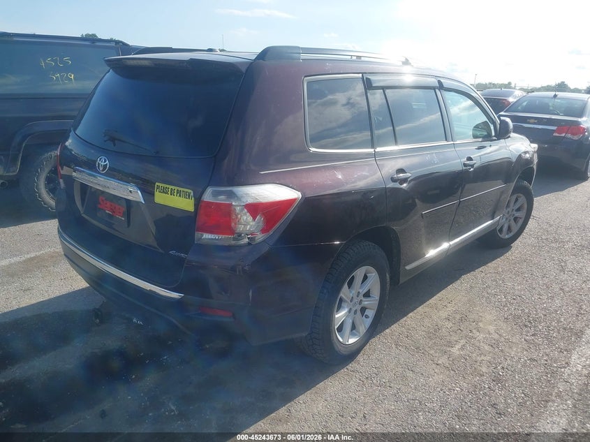 2012 Toyota Highlander VIN 5TDBK3EH8CS133402 IAAI salvage auction — LEFT FRONT, Salvage (Illinois), sold $2,800 on 2026-07-07 (photo 4)
