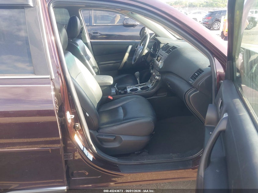 2012 Toyota Highlander VIN 5TDBK3EH8CS133402 IAAI salvage auction — LEFT FRONT, Salvage (Illinois), sold $2,800 on 2026-07-07 (photo 5)