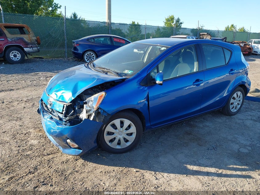 2014 Toyota Prius c VIN JTDKDTB35E1070746 IAAI salvage auction — FRONT END, Salvage Title, sold $500 on 2026-07-10 (photo 2)