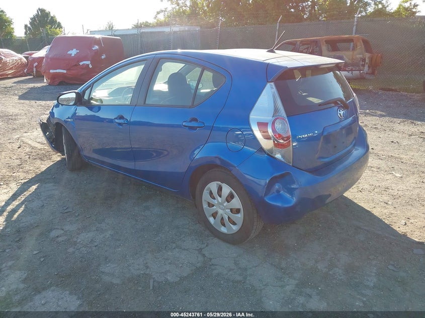 2014 Toyota Prius c VIN JTDKDTB35E1070746 IAAI salvage auction — FRONT END, Salvage Title, sold $500 on 2026-07-10 (photo 3)
