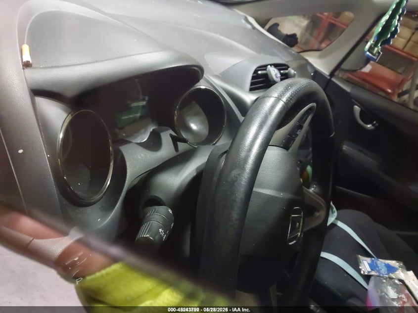 2013 Honda Fit VIN JHMGE8H5XDC054763 IAAI salvage auction — SIDE, Salvage Title, sold $25 on 2026-07-10 (photo 7)
