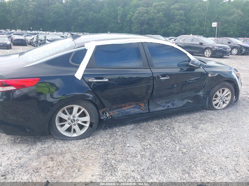 2016 Kia Optima VIN 5XXGT4L32GG105585 IAAI salvage auction — RIGHT SIDE, Salvage Title, sold $875 on 2026-07-15 (photo 6)