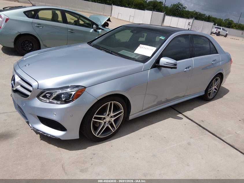 2014 Mercedes-benz E-klasse VIN WDDHF5KBXEA972094 IAAI salvage auction — WATER/FLOOD, Salvage (Texas), sold $2,850 on 2026-07-31 (photo 2)