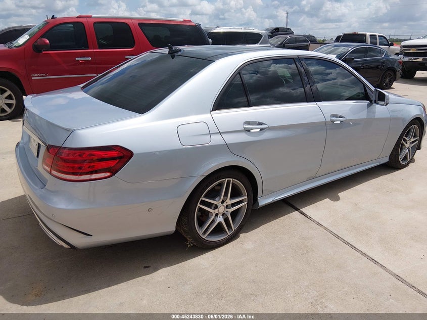 2014 Mercedes-benz E-klasse VIN WDDHF5KBXEA972094 IAAI salvage auction — WATER/FLOOD, Salvage (Texas), sold $2,850 on 2026-07-31 (photo 4)