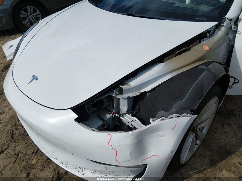 2019 Tesla Model 3 VIN 5YJ3E1EB4KF469949 IAAI salvage auction — LEFT FRONT, Salvage Title, sold $4,950 on 2026-08-01 (photo 6)