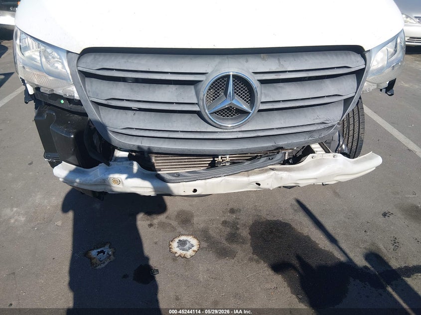 2020 Mercedes-benz Sprinter VIN W1W4EDHY4LT021493 IAAI salvage auction — FRONT END, Salvage (North Carolina), sold $9,400 on 2026-08-02 (photo 6)