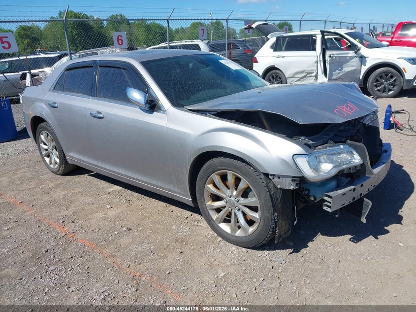 2016 Chrysler 300c VIN 2C3CCAKG1GH344077 — IAAI salvage auction photo