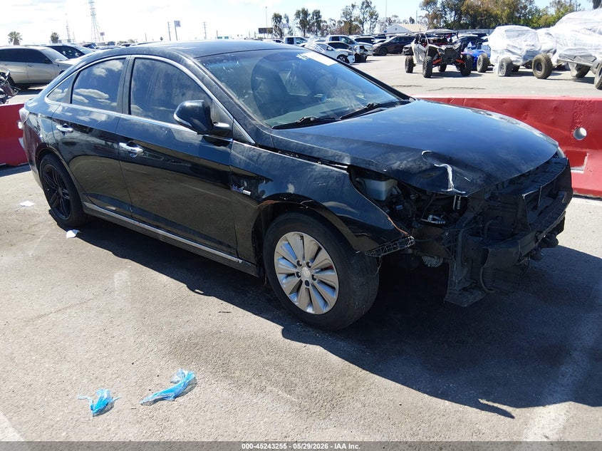 2017 Hyundai Sonata VIN KMHE24L3XHA064190 IAAI salvage auction — NORMAL WEAR, Salvage (California), sold $875 on 2026-07-09 (photo 1)