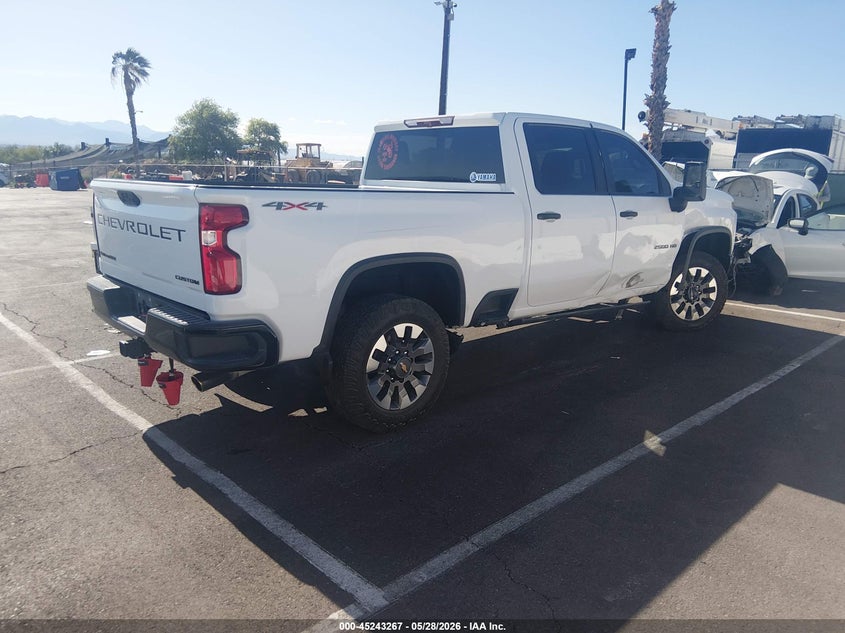 2021 Chevrolet Silverado VIN 1GC4YME70MF158333 IAAI salvage auction — RIGHT SIDE, Salvage Title, sold $19,300 on 2026-07-24 (photo 4)