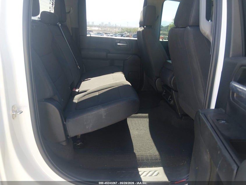 2021 Chevrolet Silverado VIN 1GC4YME70MF158333 IAAI salvage auction — RIGHT SIDE, Salvage Title, sold $19,300 on 2026-07-24 (photo 8)