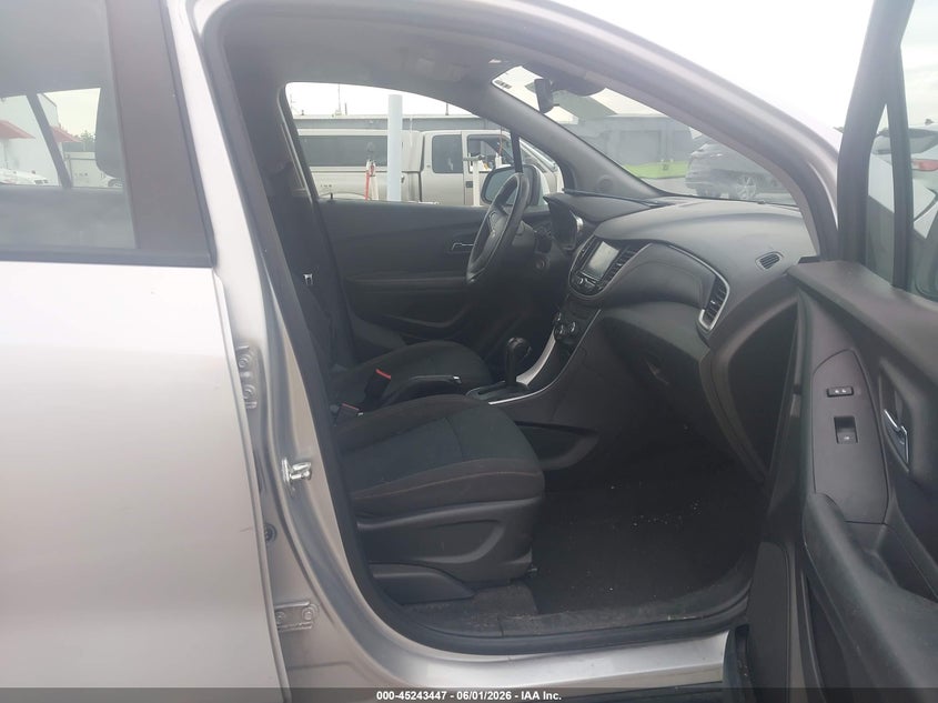 2017 Chevrolet Trax VIN KL7CJNSB3HB101973 IAAI salvage auction — FRONT END, Salvage Title, sold $825 on 2026-07-22 (photo 5)