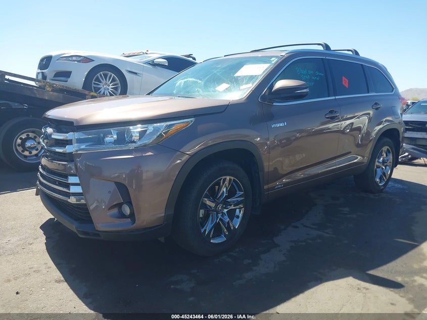 2018 Toyota Highlander VIN 5TDDGRFH0JS045193 IAAI salvage auction — RIGHT FRONT, Salvage Title, sold $6,700 on 2026-07-07 (photo 2)