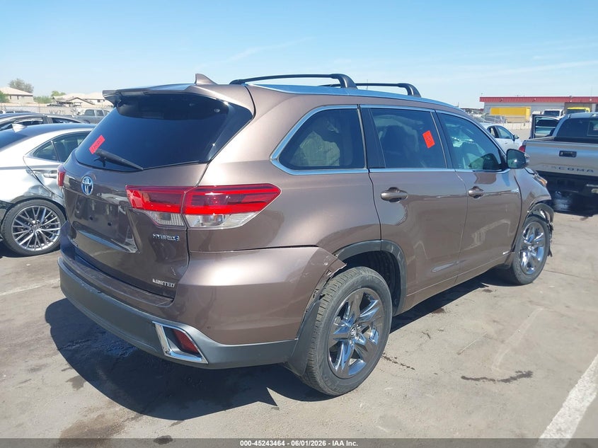 2018 Toyota Highlander VIN 5TDDGRFH0JS045193 IAAI salvage auction — RIGHT FRONT, Salvage Title, sold $6,700 on 2026-07-07 (photo 4)