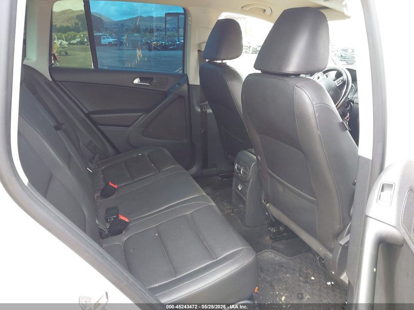 2012 Volkswagen Tiguan VIN WVGBV7AX2CW529431 IAAI salvage auction — NORMAL WEAR, Salvage Title - Dealer (California), sold $550 on 2026-07-23 (photo 8)