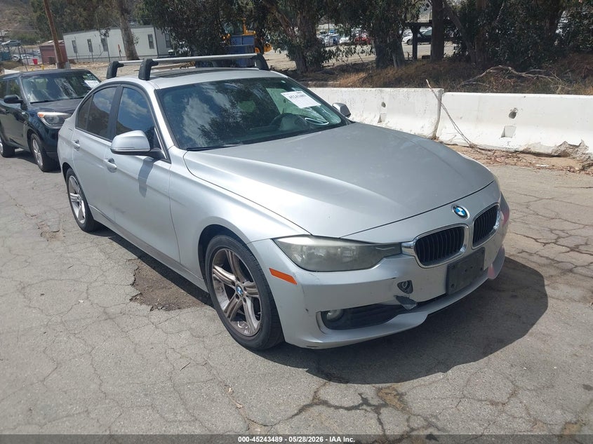 2014 BMW 3er VIN WBA3D3C57EK155101 IAAI salvage auction — NORMAL WEAR, Clear - Dealer Only (California), sold $800 on 2026-07-07 (photo 1)