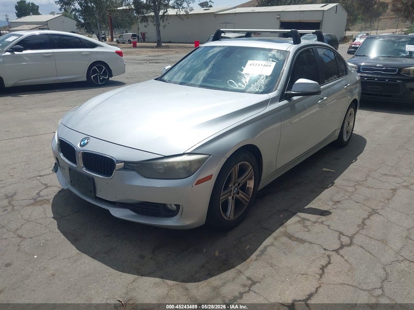 2014 BMW 3er VIN WBA3D3C57EK155101 IAAI salvage auction — NORMAL WEAR, Clear - Dealer Only (California), sold $800 on 2026-07-07 (photo 2)