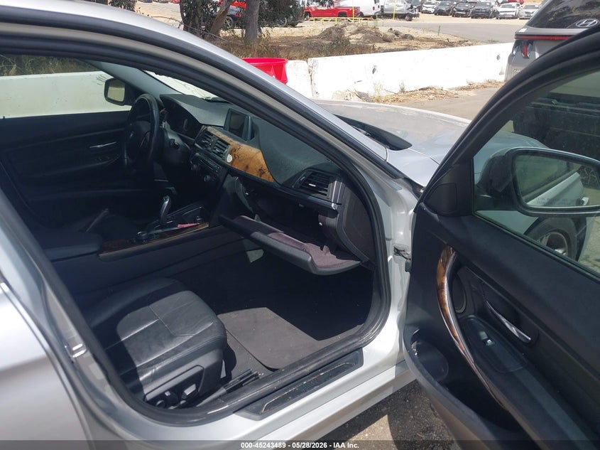 2014 BMW 3er VIN WBA3D3C57EK155101 IAAI salvage auction — NORMAL WEAR, Clear - Dealer Only (California), sold $800 on 2026-07-07 (photo 5)