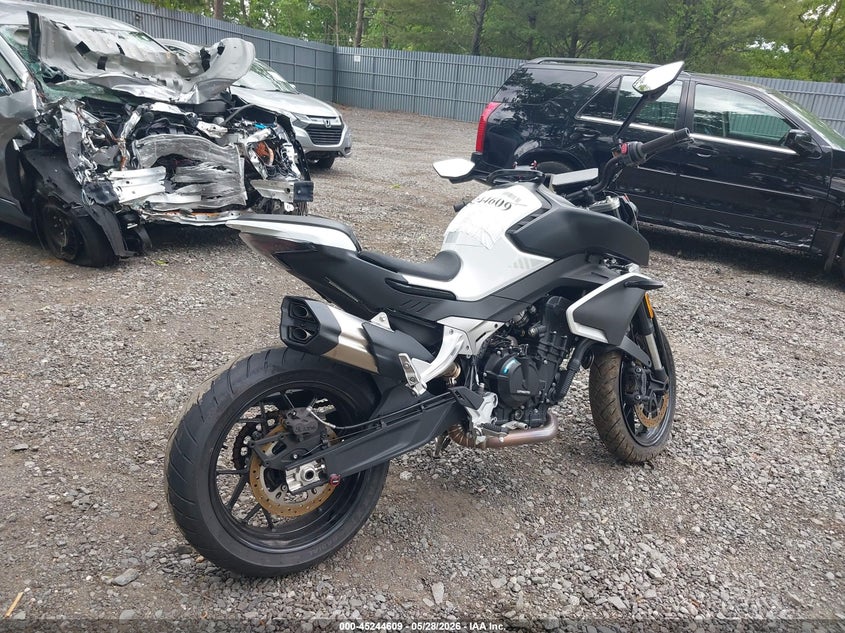 2024 Cf moto 800nk VIN LCEPEYL44R6005421 IAAI salvage auction — REAR END, Salvage (New Jersey), sold $2,350 on 2026-07-08 (photo 4)