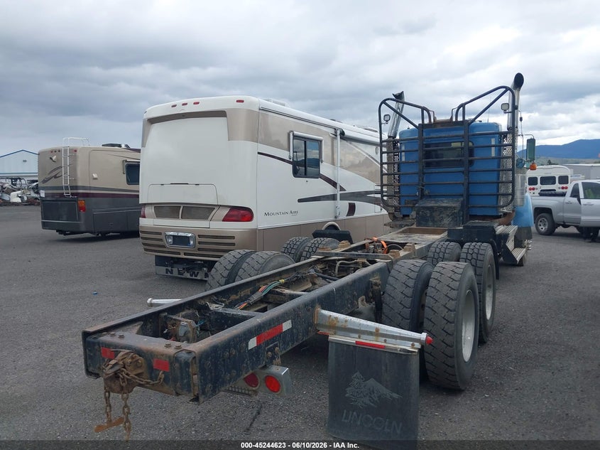 2008 Kenworth Construction VIN 1NKWX4EX18R225830 IAAI salvage auction — ROLLOVER, Salvage (Idaho), sold $7,100 on 2026-07-08 (photo 4)