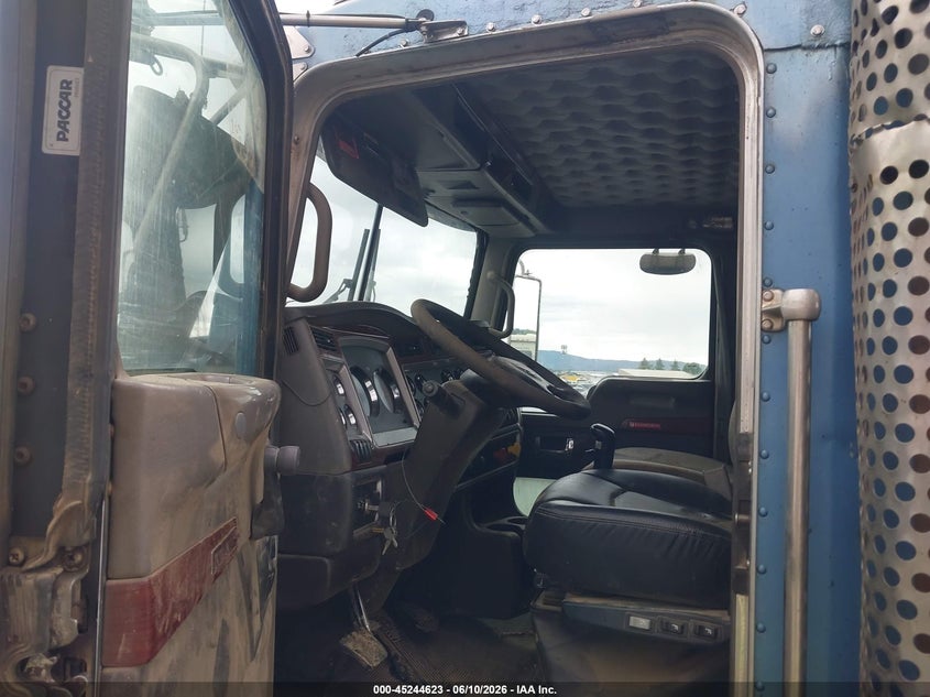 2008 Kenworth Construction VIN 1NKWX4EX18R225830 IAAI salvage auction — ROLLOVER, Salvage (Idaho), sold $7,100 on 2026-07-08 (photo 7)