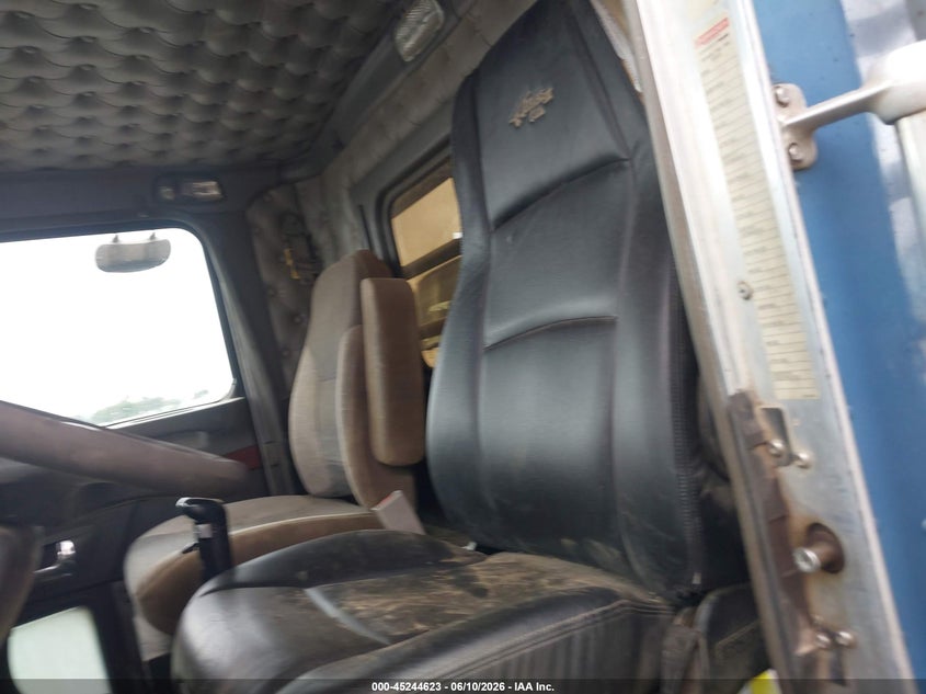 2008 Kenworth Construction VIN 1NKWX4EX18R225830 IAAI salvage auction — ROLLOVER, Salvage (Idaho), sold $7,100 on 2026-07-08 (photo 8)
