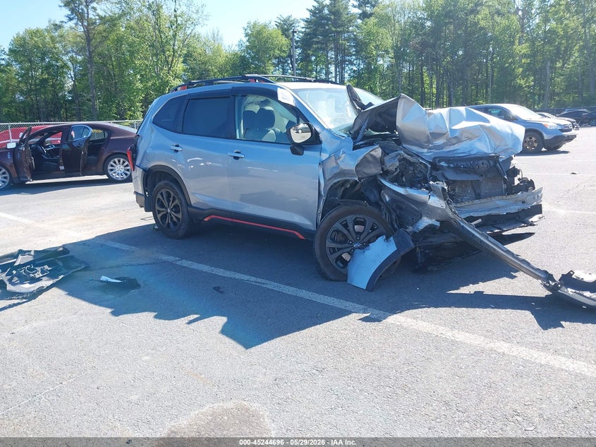 2020 Subaru Forester VIN JF2SKAMCXLH463512 IAAI salvage auction — FRONT END, Mv-907A (New York), sold $600 on 2026-07-30 (photo 1)
