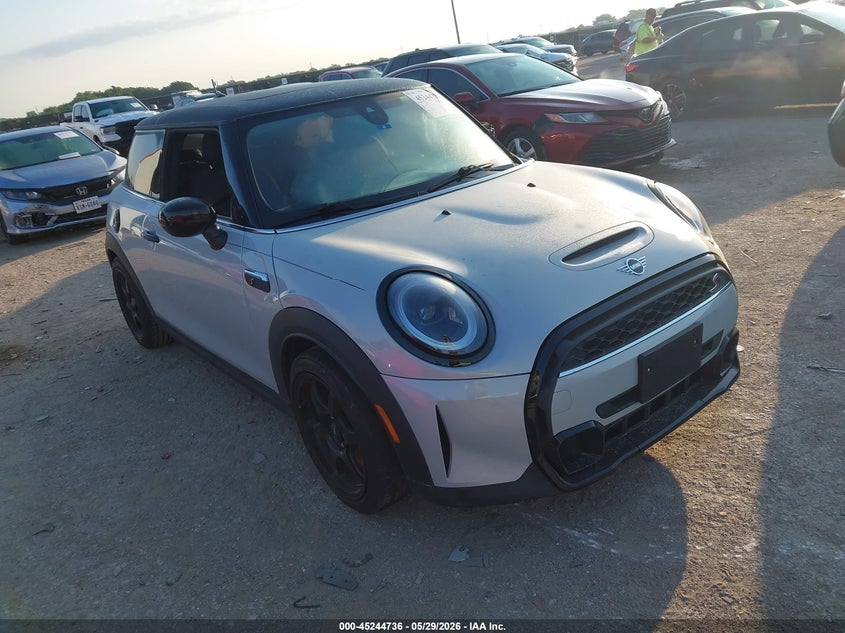 2022 Mini Hard top VIN WMW53DH08N2S26272 IAAI salvage auction — LEFT SIDE, Salvage Title, sold $3,250 on 2026-07-29 (photo 1)