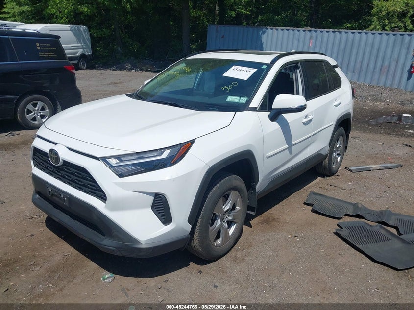2024 Toyota Rav 4 VIN 2T3P1RFV9RC471786 IAAI salvage auction — RIGHT SIDE, Salvage Title, sold $16,150 on 2026-07-28 (photo 2)