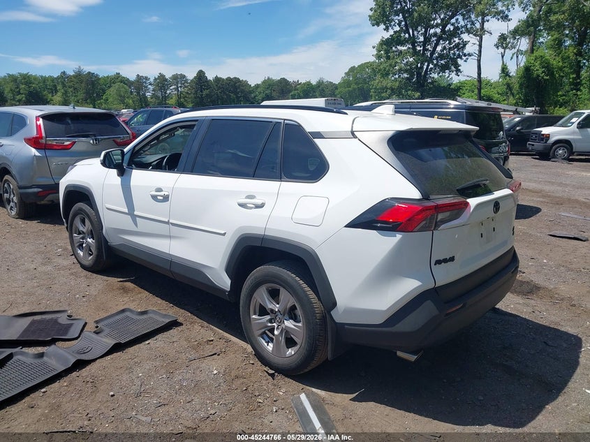 2024 Toyota Rav 4 VIN 2T3P1RFV9RC471786 IAAI salvage auction — RIGHT SIDE, Salvage Title, sold $16,150 on 2026-07-28 (photo 3)