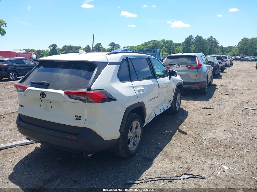 2024 Toyota Rav 4 VIN 2T3P1RFV9RC471786 IAAI salvage auction — RIGHT SIDE, Salvage Title, sold $16,150 on 2026-07-28 (photo 4)
