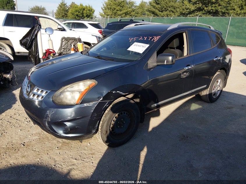 2015 Nissan Rogue VIN JN8AS5MT9FW655560 IAAI salvage auction — FRONT & REAR, Salvage (Kentucky), sold $300 on 2026-07-29 (photo 2)