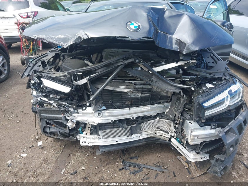 2023 BMW 5er VIN WBA73BJ04PCN29098 IAAI salvage auction — FRONT END, Salvage (Massachusetts), sold $10,600 on 2026-07-21 (photo 6)