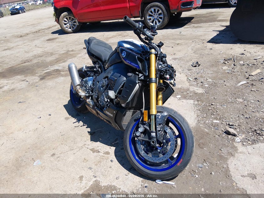 2025 Yamaha Mt VIN JYARN81E5SA000795 IAAI salvage auction — FRONT END, Salvage Title, sold $5,150 on 2026-07-28 (photo 1)