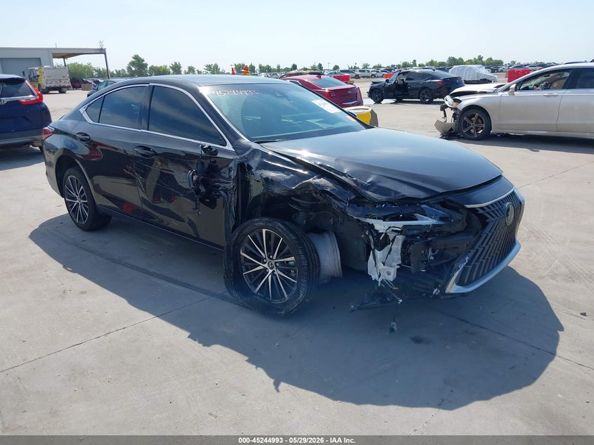 2024 Lexus ES VIN 58ADZ1B17RU182860 IAAI salvage auction — RIGHT SIDE, Original (Texas), sold $12,600 on 2026-07-29 (photo 1)