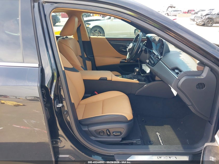 2024 Lexus ES VIN 58ADZ1B17RU182860 IAAI salvage auction — SIDE, Salvage Title, sold $12,600 on 2026-07-24 (photo 5)