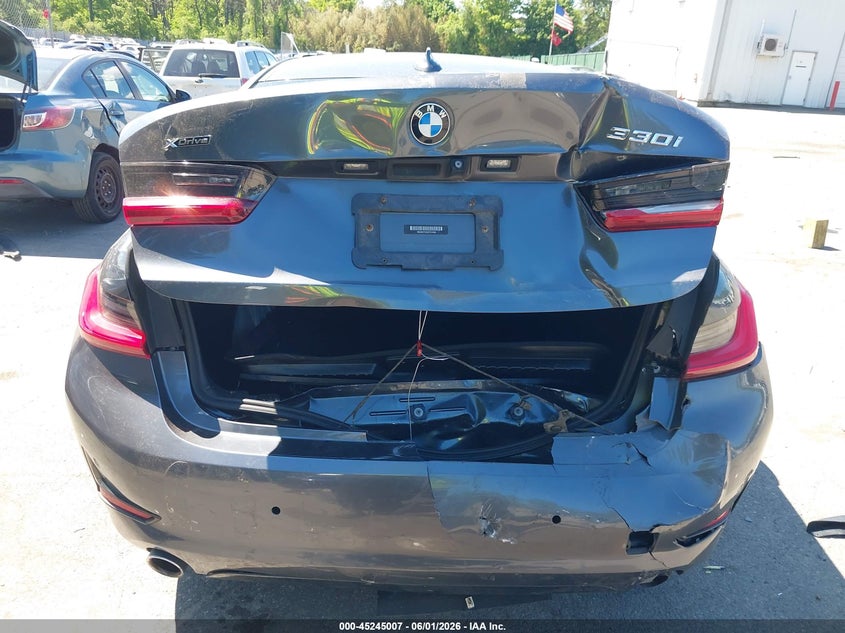 2019 BMW 3er VIN WBA5R7C55KFH15545 IAAI salvage auction — REAR END, Salvage Title, sold $8,500 on 2026-07-07 (photo 6)