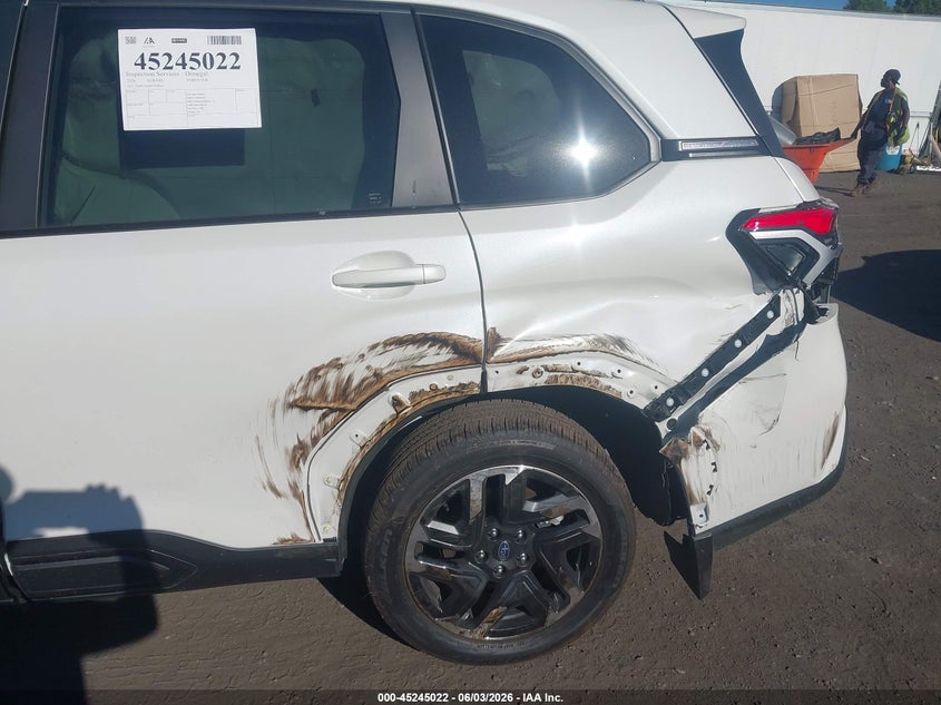 2026 Subaru Forester VIN 4S4SLDR68T3038265 IAAI salvage auction — Front & Rear, Salvage (Pennsylvania), sold $8,900 on 2026-06-23 (photo 6)